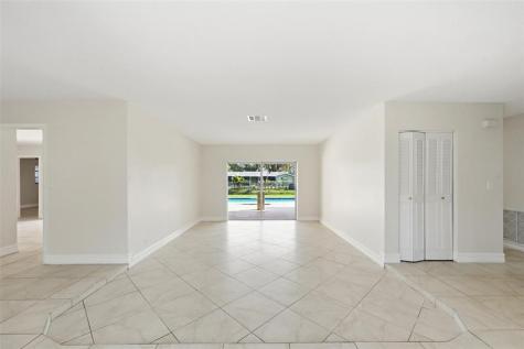 1430 NW 73 Avenue Plantation FL 33313