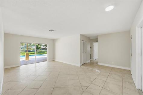 1430 NW 73 Avenue Plantation FL 33313