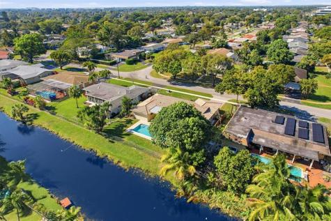1430 NW 73 Avenue Plantation FL 33313