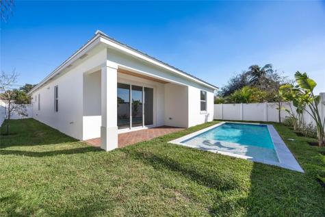1026 Miami Boulevard Delray Beach FL 33483