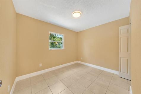 1412 NE 25th Court Pompano Beach FL 33064