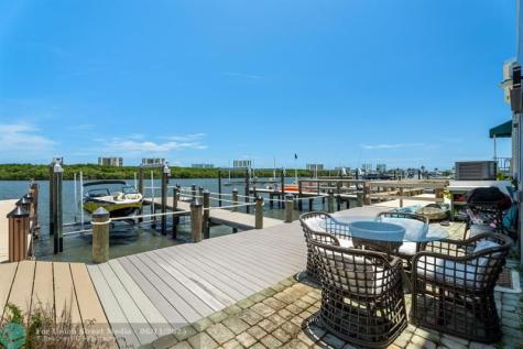 392 Nettles Boulevard Jensen Beach FL 34957