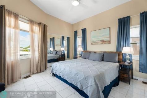 392 Nettles Boulevard Jensen Beach FL 34957