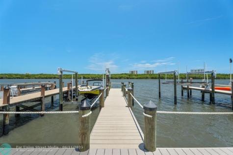 392 Nettles Boulevard Jensen Beach FL 34957