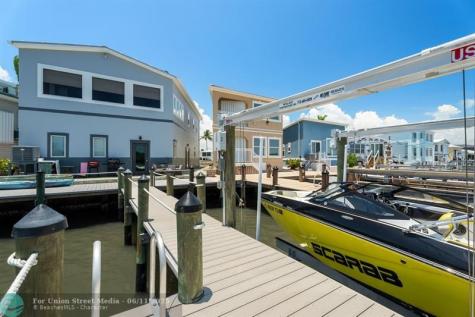 392 Nettles Boulevard Jensen Beach FL 34957