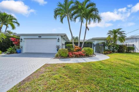 220 SE 10th Street Pompano Beach FL 33060