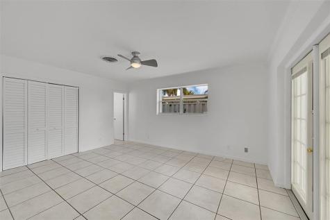 220 SE 10th Street Pompano Beach FL 33060
