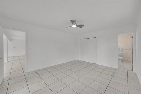 220 SE 10th Street Pompano Beach FL 33060