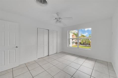220 SE 10th Street Pompano Beach FL 33060