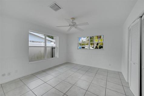 220 SE 10th Street Pompano Beach FL 33060