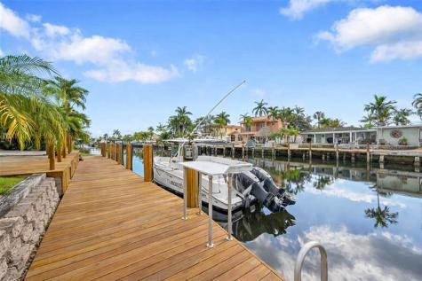 220 SE 10th Street Pompano Beach FL 33060