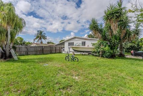 2011 SW 97th Terrace Miramar FL 33025