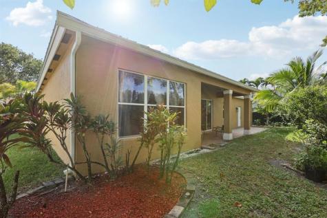 9153 Sedgewood Drive Lake Worth FL 33467
