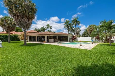 2200 SE 8th Street Pompano Beach FL 33062