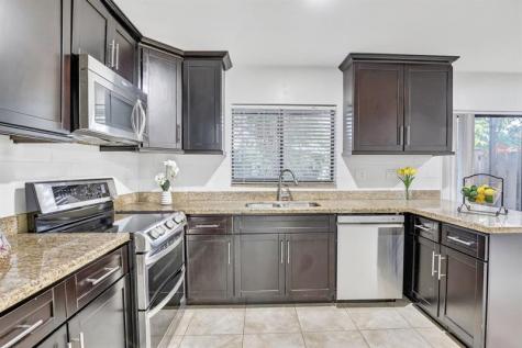 3930 SW 82nd Terrace Davie FL 33328
