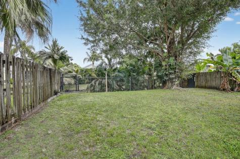 3930 SW 82nd Terrace Davie FL 33328