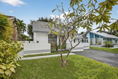 3930 SW 82nd Terrace Davie FL 33328