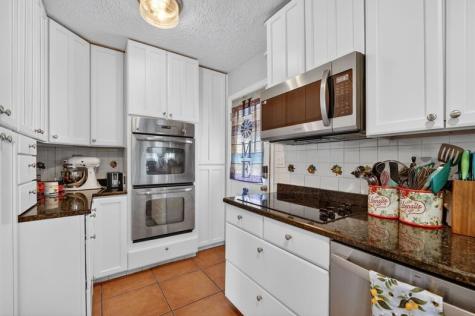 1773 NE 24th Jensen Beach FL 34957