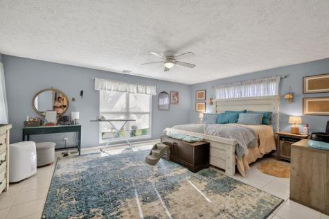 1773 NE 24th Jensen Beach FL 34957