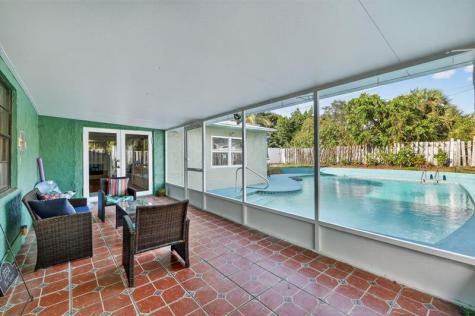1773 NE 24th Jensen Beach FL 34957