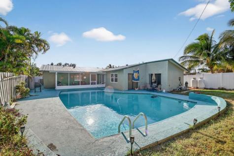 1773 NE 24th Jensen Beach FL 34957