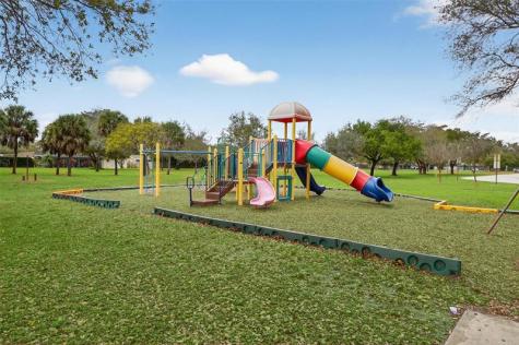 1101 SW 68th Avenue Plantation FL 33317