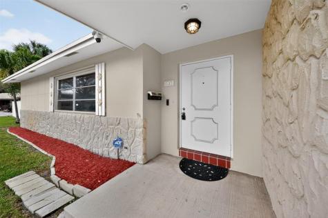 1101 SW 68th Avenue Plantation FL 33317