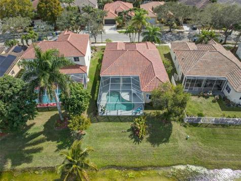 4042 Pinewood Lane Weston FL 33331