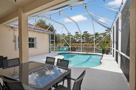 4042 Pinewood Lane Weston FL 33331