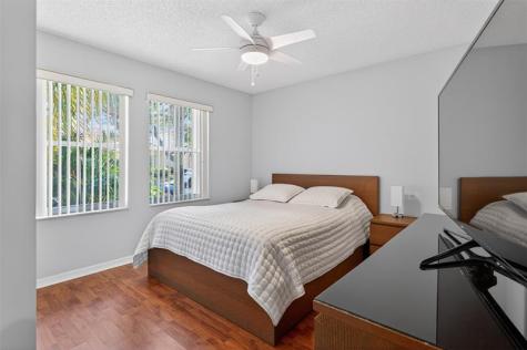 4042 Pinewood Lane Weston FL 33331