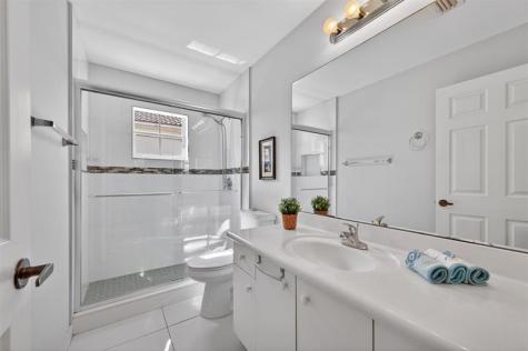 4042 Pinewood Lane Weston FL 33331