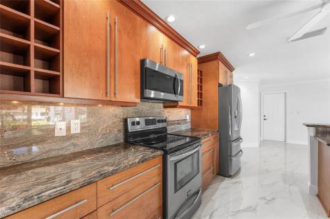 2443 NE 26th Street Lighthouse Point FL 33064