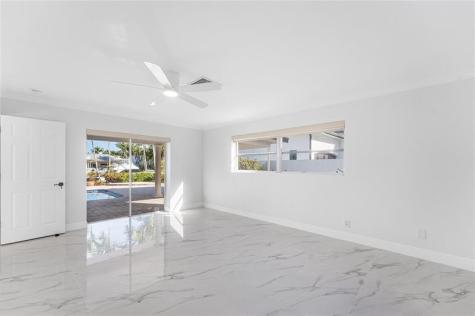 2443 NE 26th Street Lighthouse Point FL 33064
