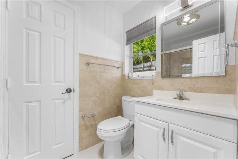 2443 NE 26th Street Lighthouse Point FL 33064