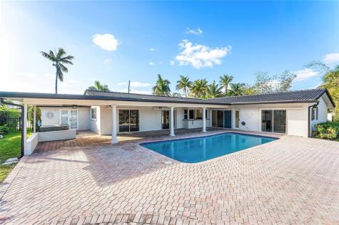 2443 NE 26th Street Lighthouse Point FL 33064