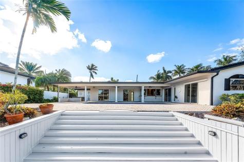 2443 NE 26th Street Lighthouse Point FL 33064