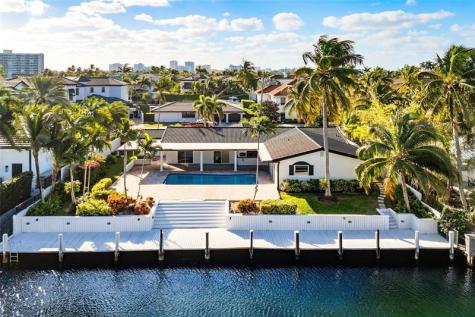 2443 NE 26th Street Lighthouse Point FL 33064
