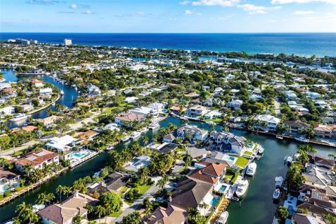 2443 NE 26th Street Lighthouse Point FL 33064