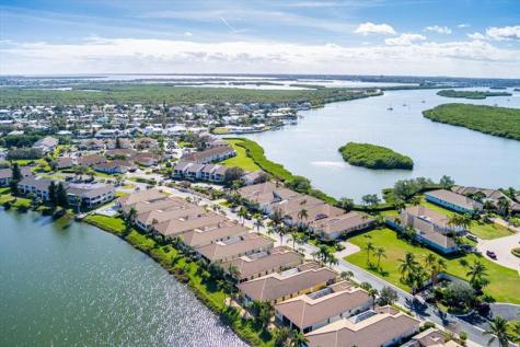 3336 Caracal Drive Hutchinson Island FL 34949