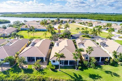 3336 Caracal Drive Hutchinson Island FL 34949