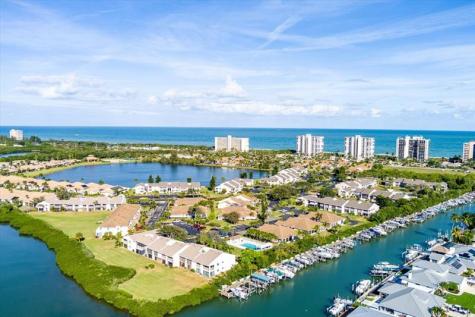 3336 Caracal Drive Hutchinson Island FL 34949