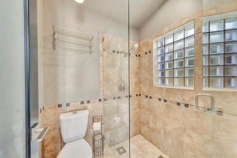 5368 NW 64 Way Coral Springs FL 33067