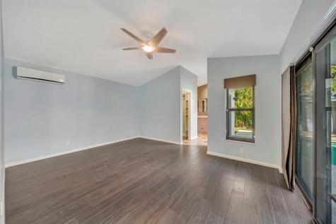 5368 NW 64 Way Coral Springs FL 33067