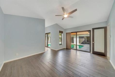 5368 NW 64 Way Coral Springs FL 33067