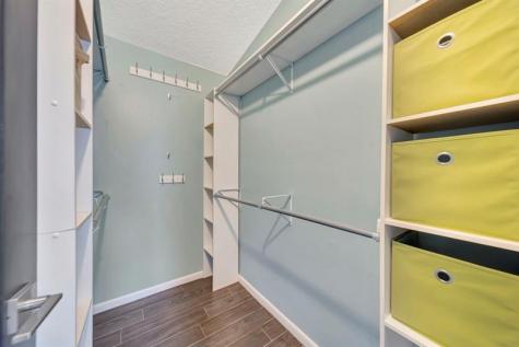 5368 NW 64 Way Coral Springs FL 33067