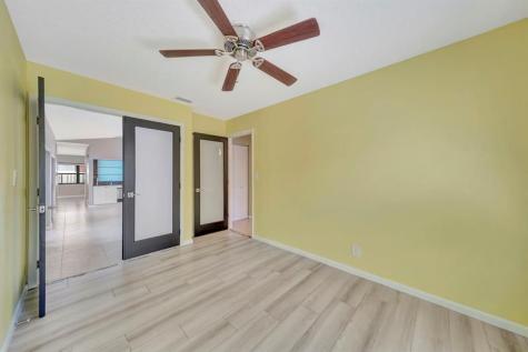 5368 NW 64 Way Coral Springs FL 33067