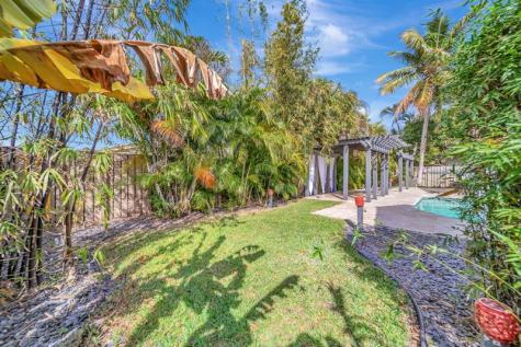 5368 NW 64 Way Coral Springs FL 33067