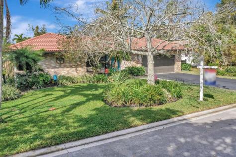 5368 NW 64 Way Coral Springs FL 33067