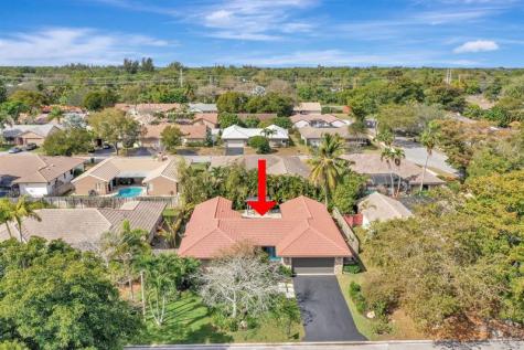 5368 NW 64 Way Coral Springs FL 33067