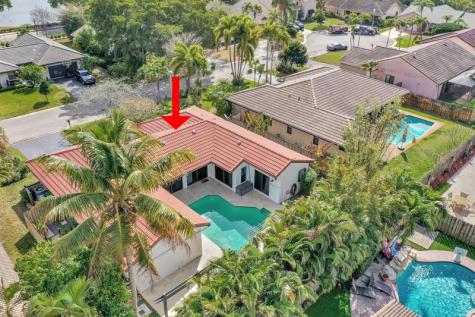 5368 NW 64 Way Coral Springs FL 33067